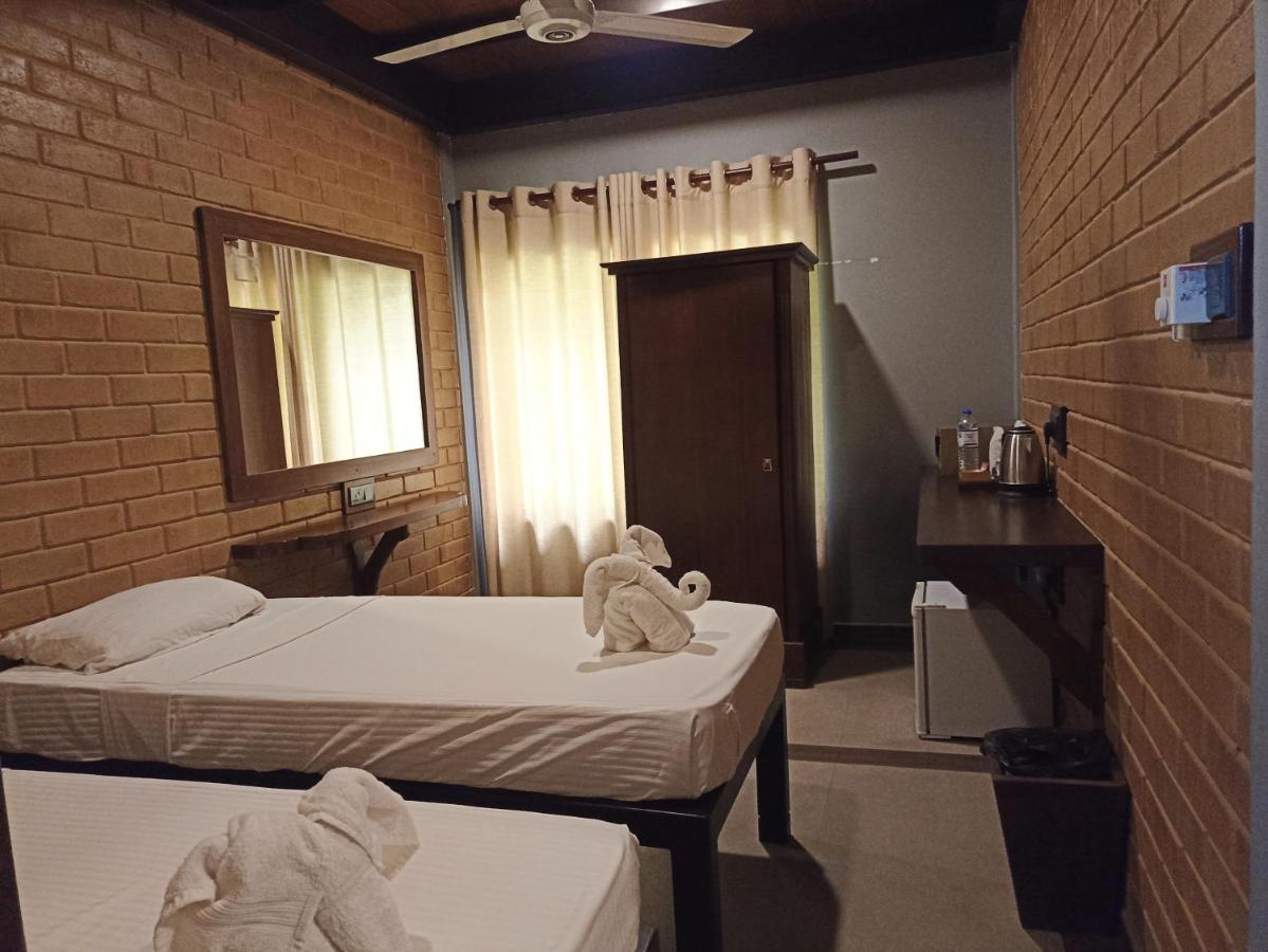 Kaveri Resort Sigiriya Exteriör bild